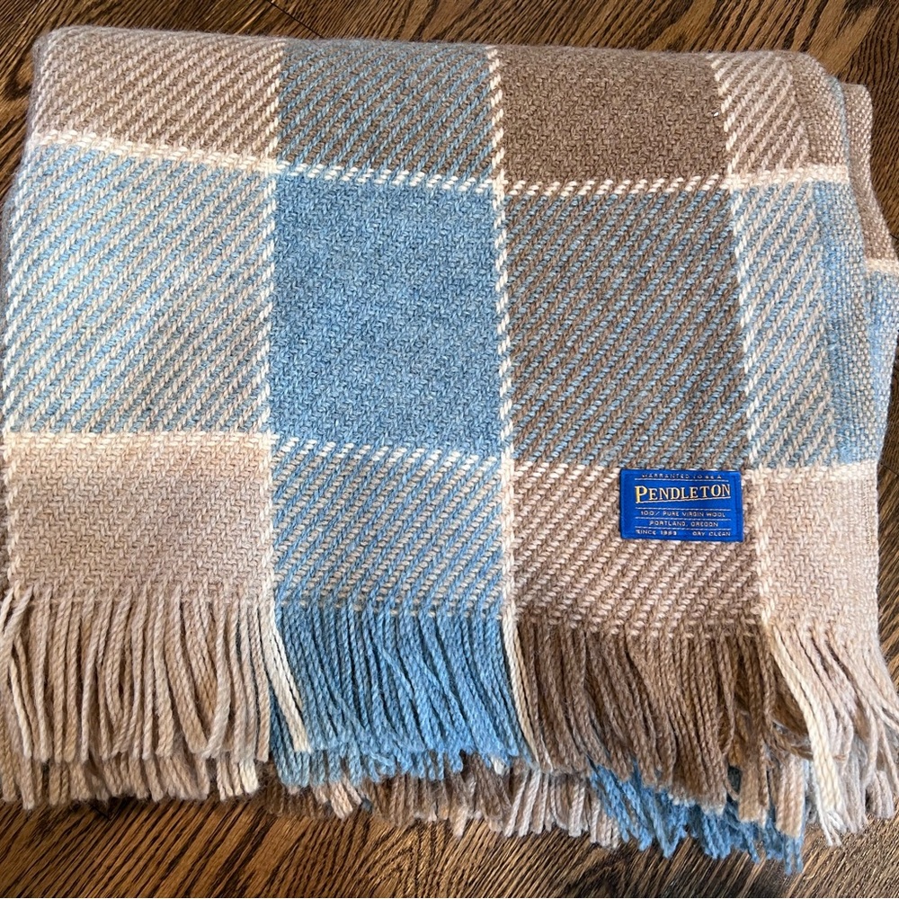 Pendleton Blue and Tan Plaid Throw Blanket